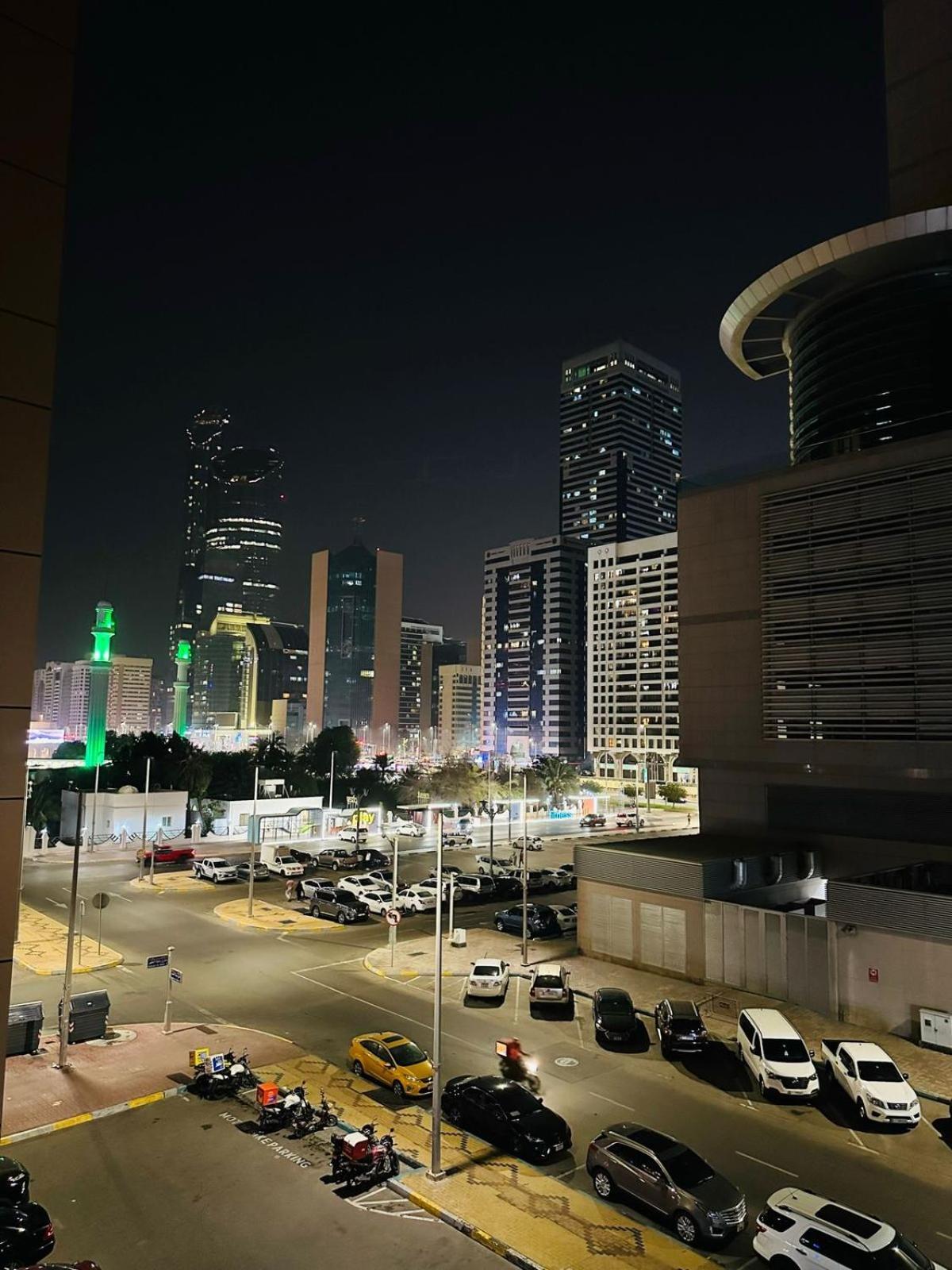 Capital Town Abu Dhabi Apartment Exterior photo